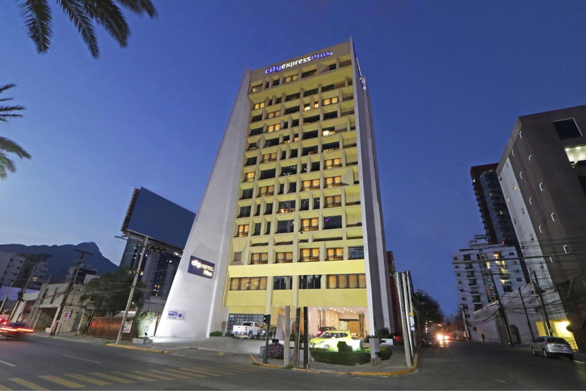 City Plus Monterrey Galerías Exterior foto
